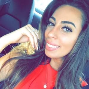 Meet your Posher, Victoria